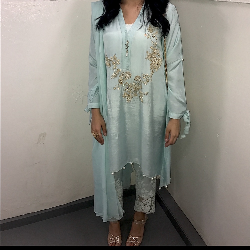 COPY - Pakistani designer 3pc suit luxury pret small size chest 19. Deepak Perw…